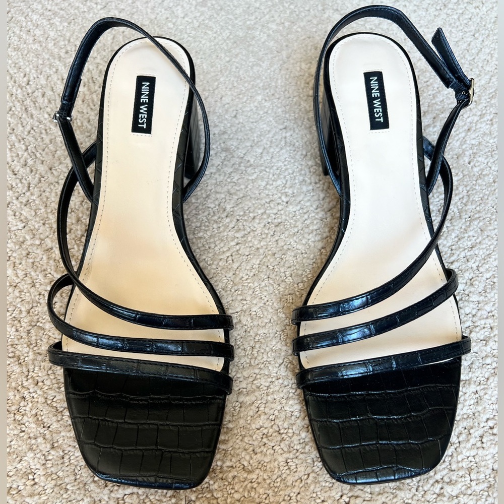 NINE WEST  *NWOT*  DRESSY SANDALS CHUNKY HEEL    BLACK     SIZE: 12 M